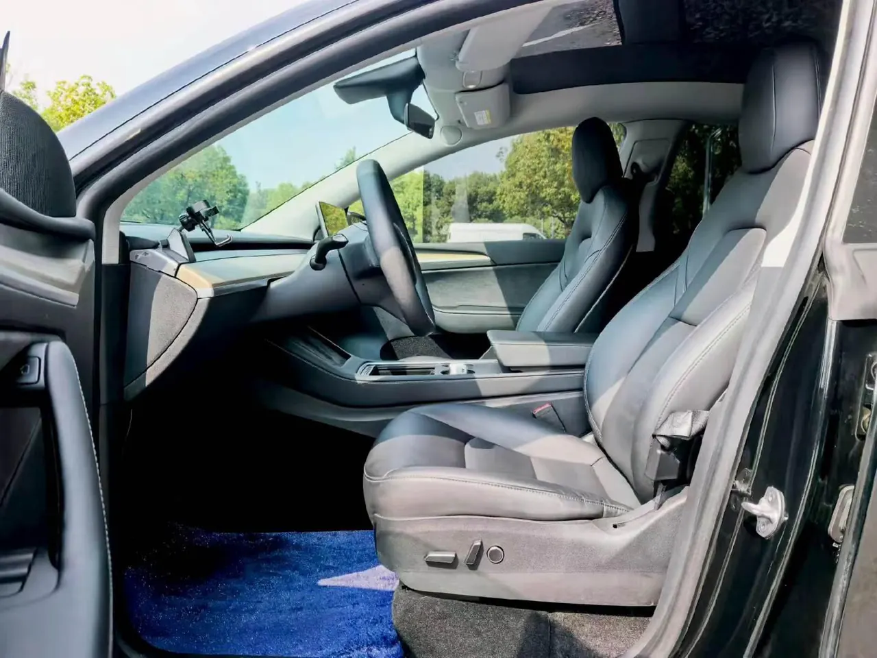 Tesla 2021 Model Y Standard Endurance Rear Drive Automatic Gear 6