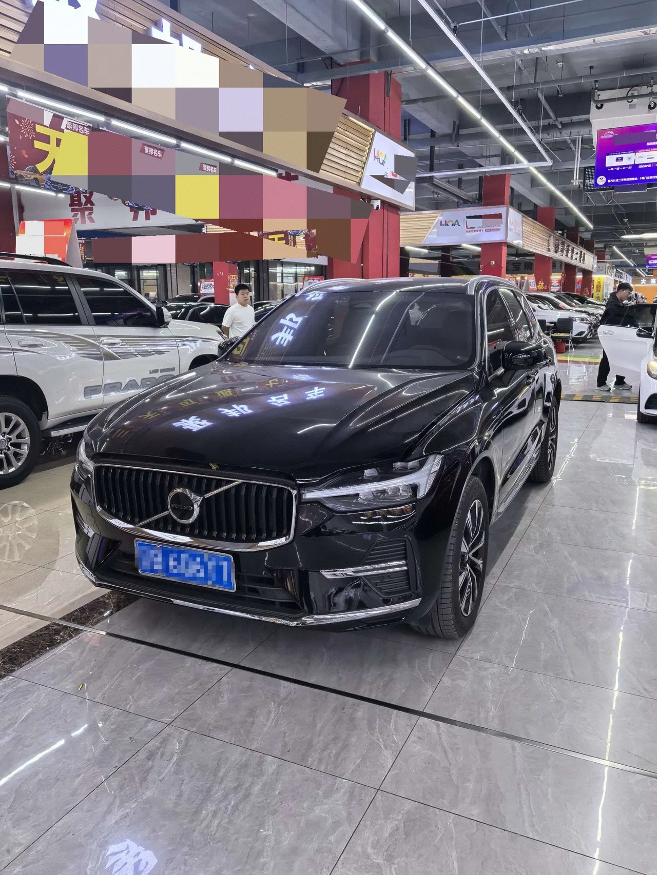 Volvo 2024 XC60 48V 2.0T B5 4-wheel drive Zhiyuan Deluxe Edition Automatic Gear - View 1