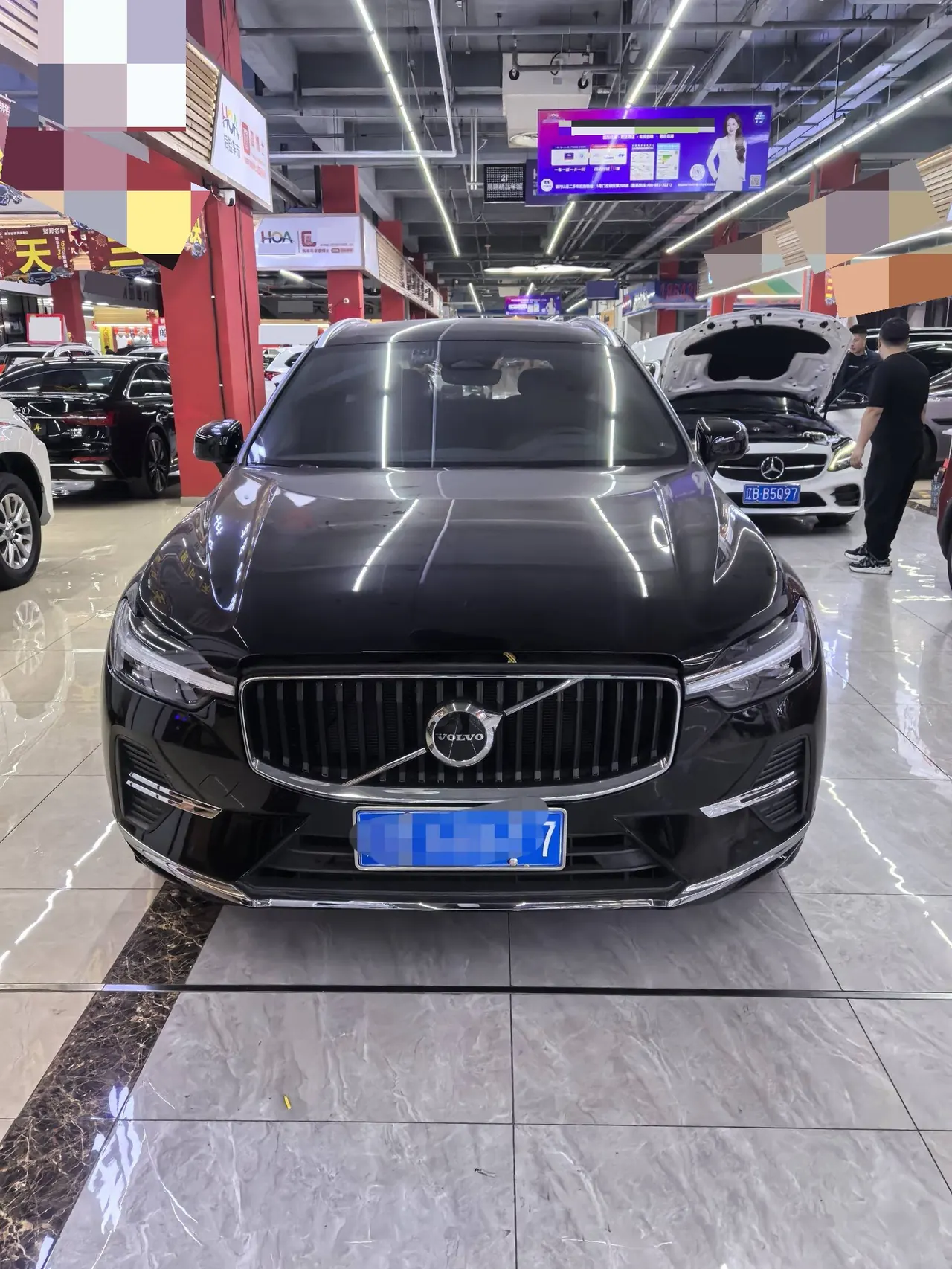 Volvo 2024 XC60 48V 2.0T B5 4-wheel drive Zhiyuan Deluxe Edition Automatic Gear 2