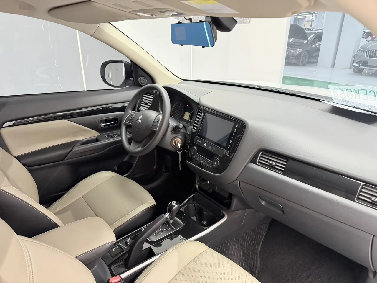 Mitsubishi 2021 Outlander 2.0 Stepless Two-Drive Smooth Edition 5-seat (Changed) Automatic Gear 12