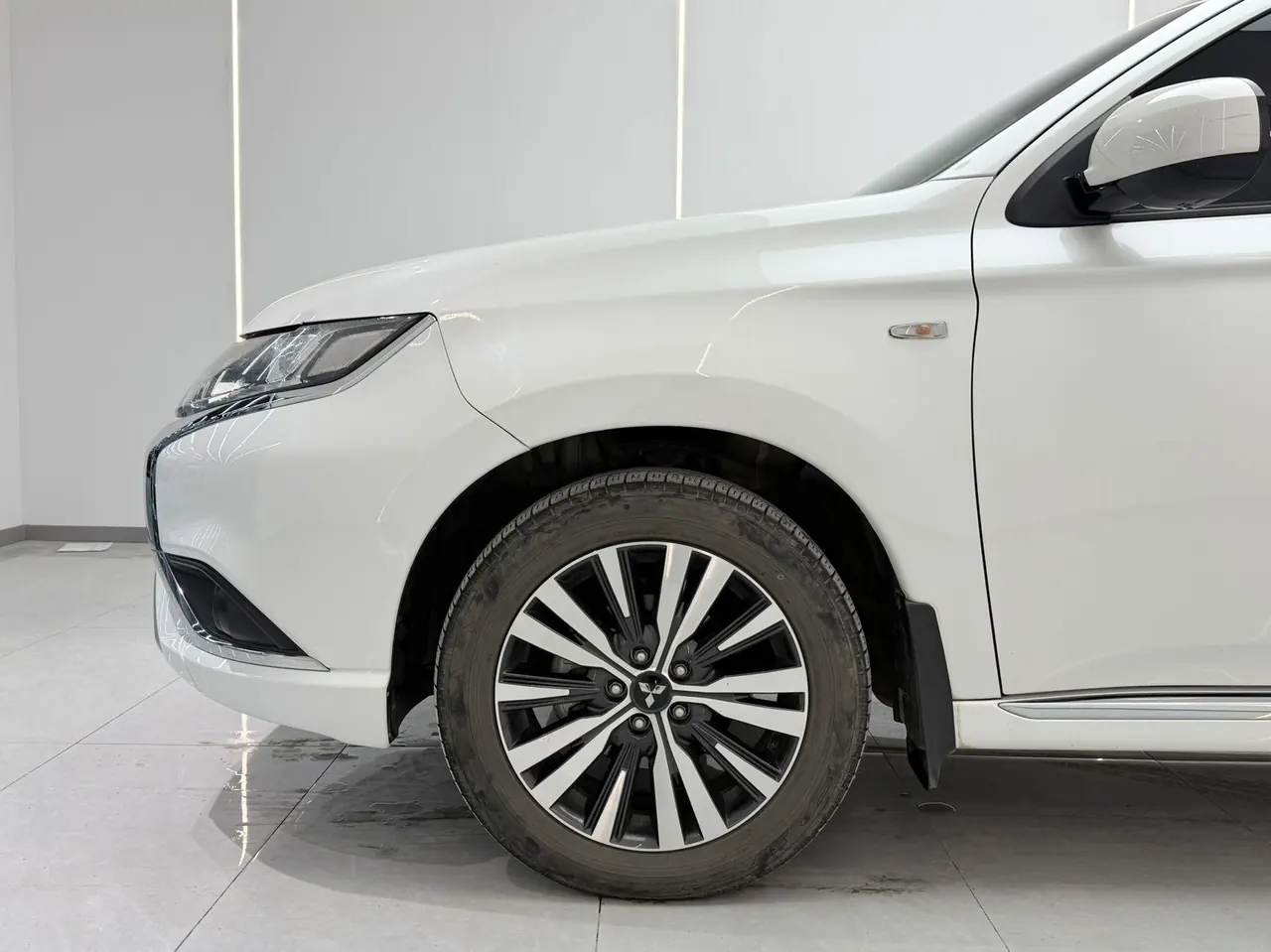 Mitsubishi 2021 Outlander 2.0 Stepless Two-Drive Smooth Edition 5-seat (Changed) Automatic Gear 7