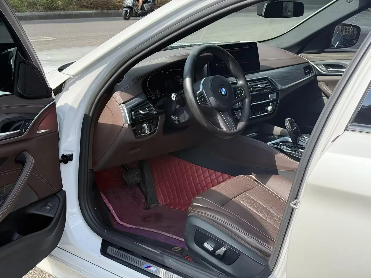 BMW 5 Series 2021 530Li 2.0T Leading M Sports Suit Automatic Gear 2