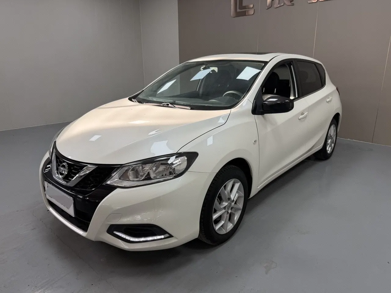Nissan 2021 Tiida 1.6 Stepless Cool Edition Automatic Gear - View 1