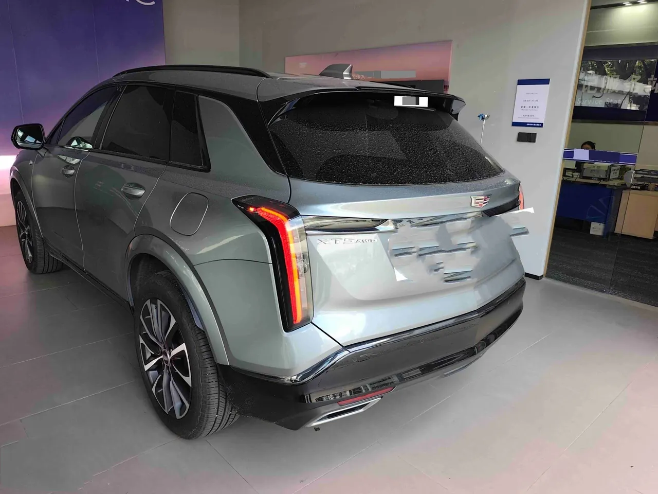 Cadillac 2025 XT5 48V 2.0T Luxury Automatic Gear 4