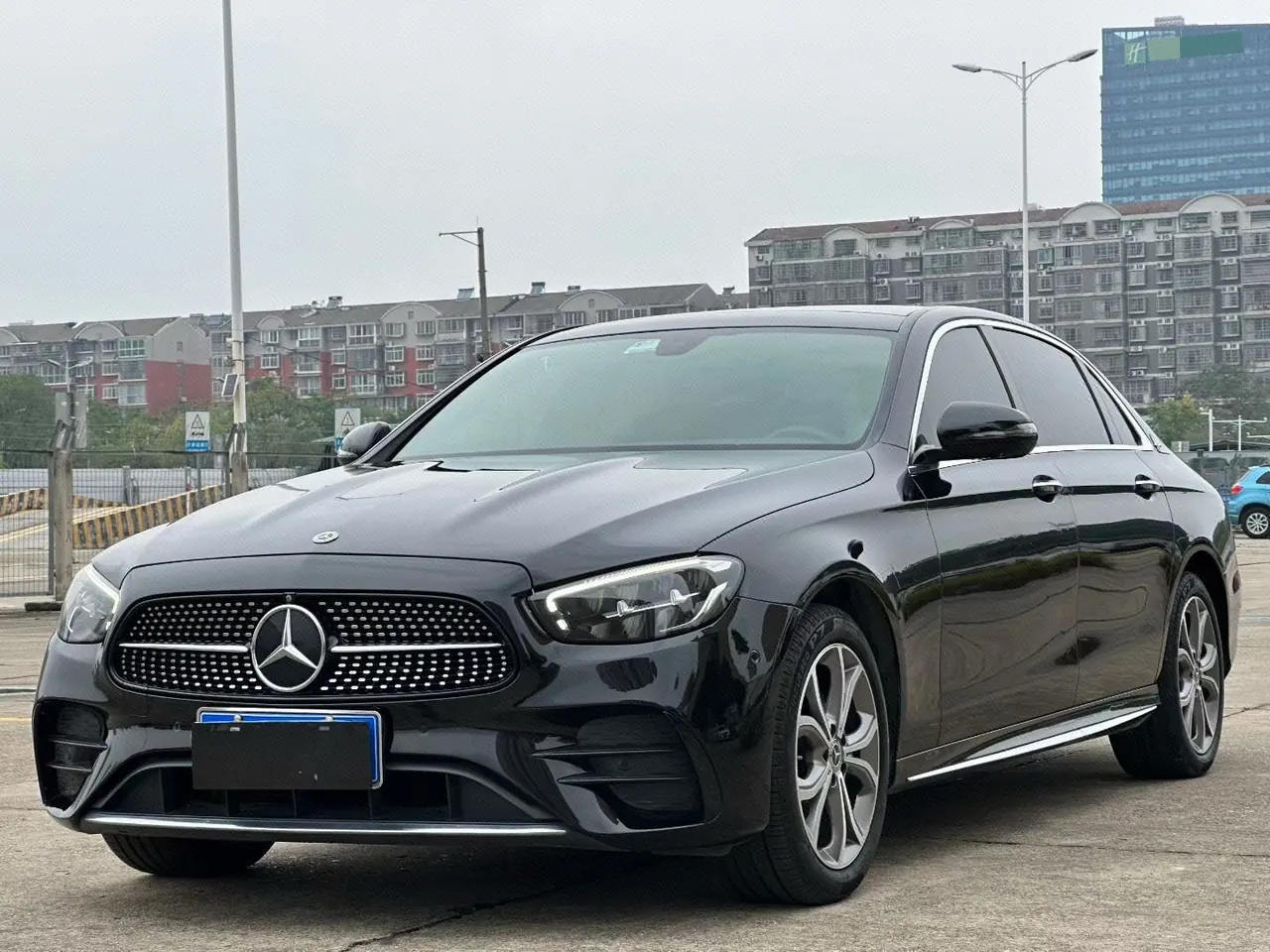 Mercedes Benz E-Class 2021 E 300 L 2.0T Sports Fashion Automatic Gear - View 1