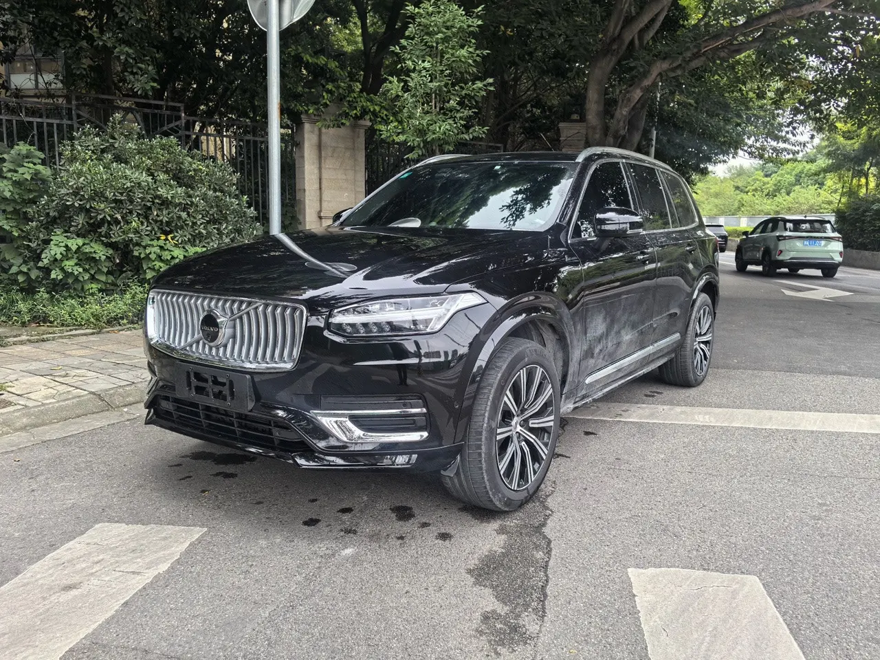 Volvo XC90 (Imported) 2024 XC90 48V 2.0T B6 Zhiya Deluxe Edition 7-seat Automatic Gear - View 1