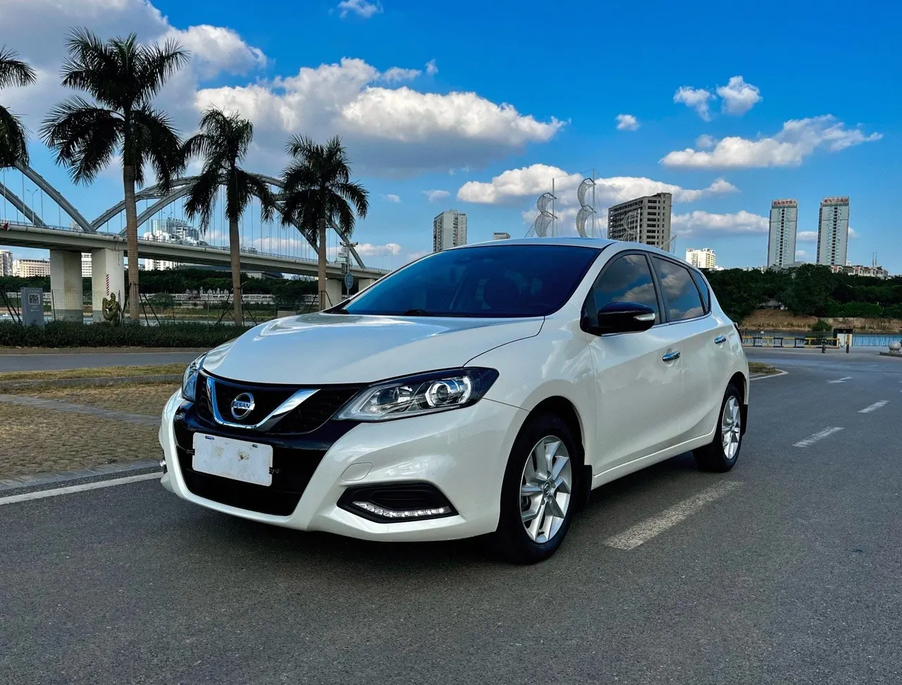 Nissan 2021 Tiida 1.6 Stepless Smart Edition Automatic Gear - View 1