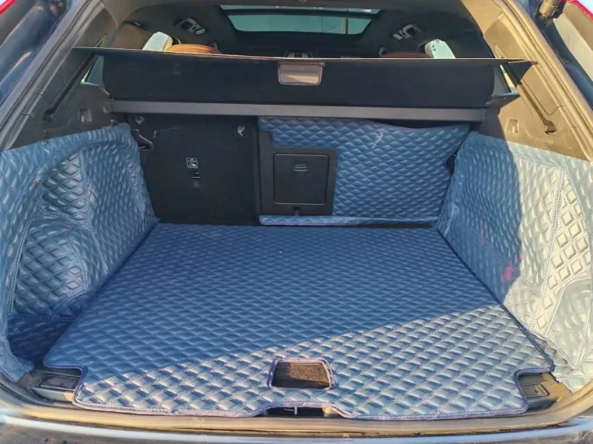 Volvo 2024 XC60 48V 2.0T B5 4-wheel-drive Zhiyi Deluxe Edition Automatic Gear 7