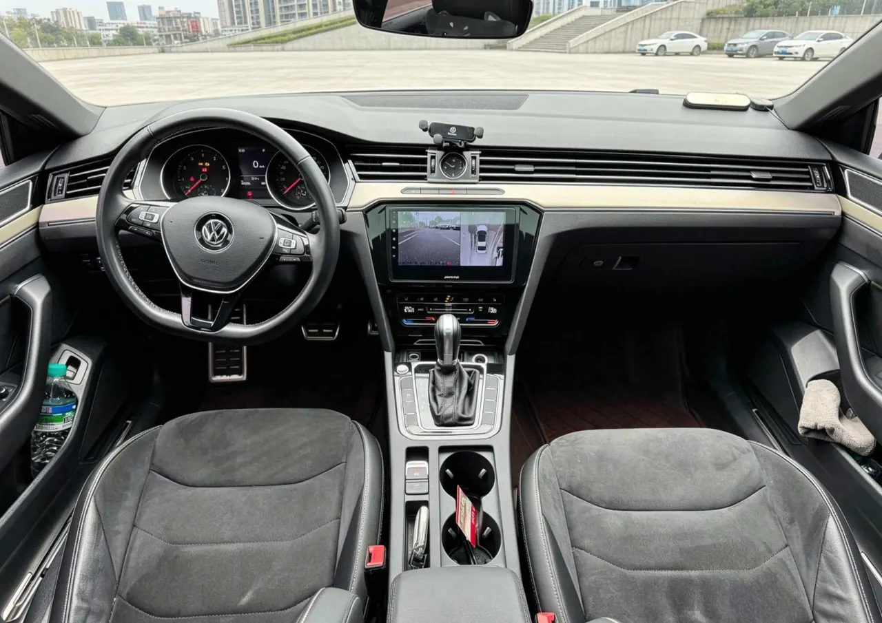 Volkswagen 2020 CC 2.0TSI 330TSI Huayan Edition Automatic Gear 4