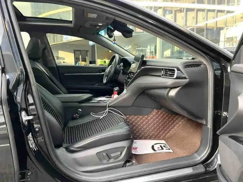 Toyota 2021 Camry 2.5G Deluxe Edition Automatic Gear 5