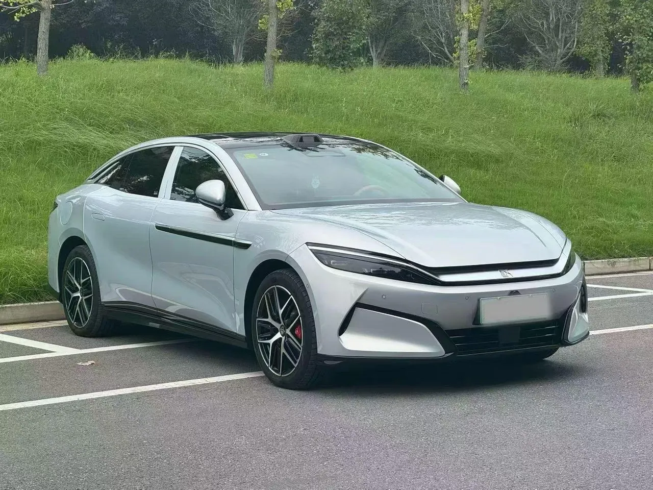 BYD 2025 Han L EV four-wheel drive laser Radar flagship automatic gear 3