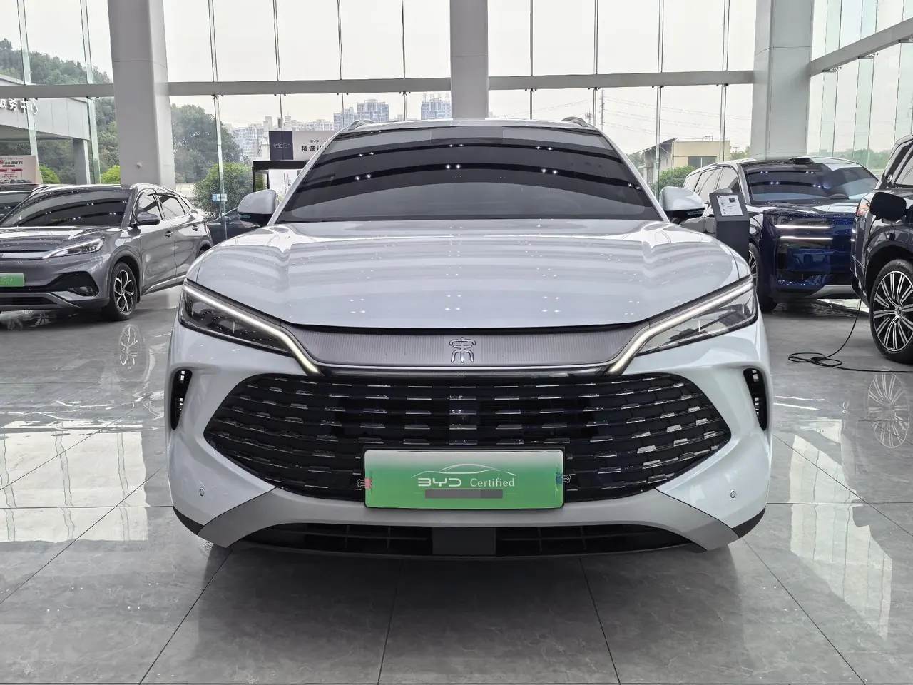 BYD 2025 Song L DM-i 1.5 Stepless Smart Driving Edition 160km Exceed Automatic Transmission 2