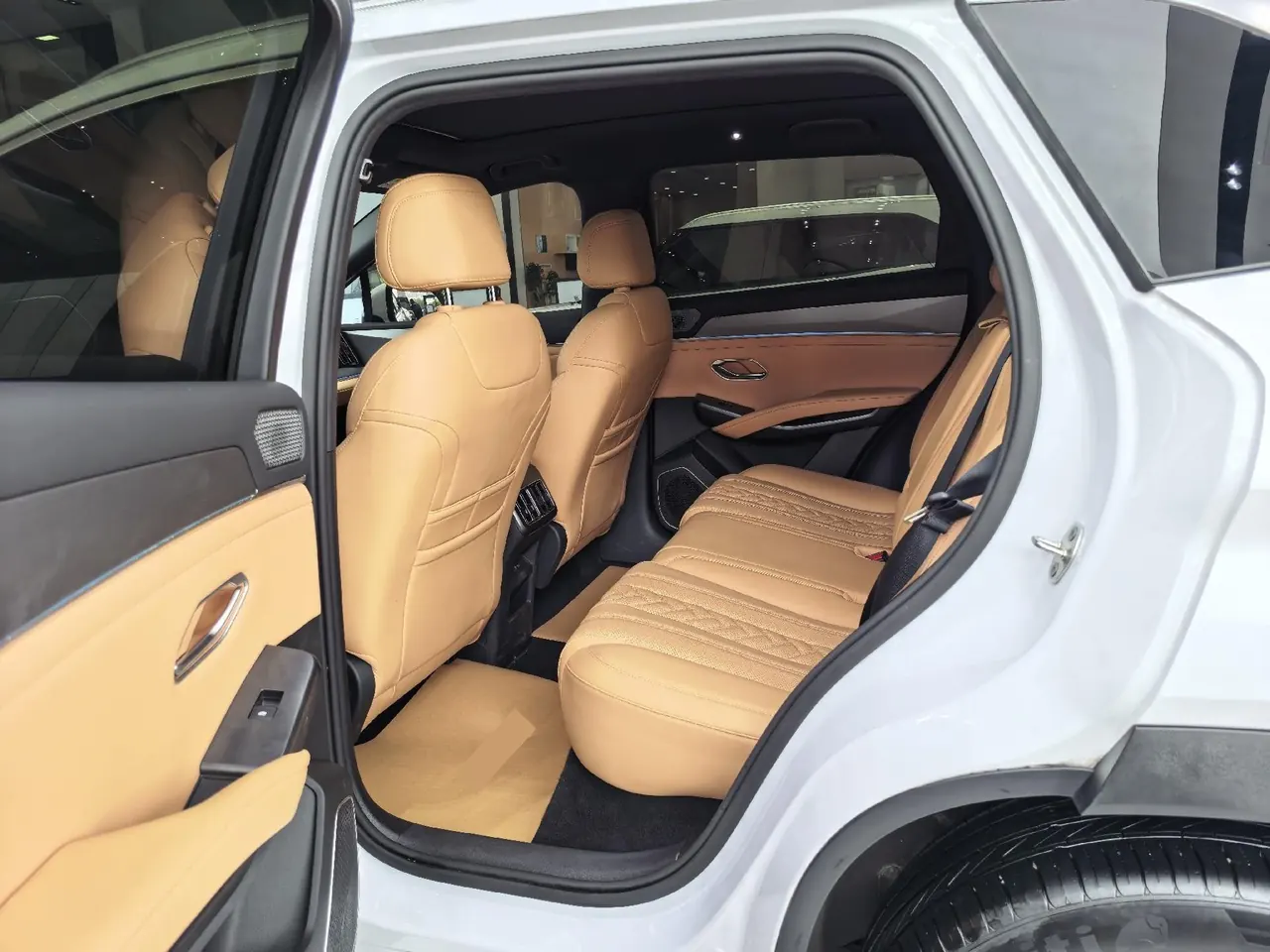 BYD 2025 Song L DM-i 1.5 Stepless Smart Driving Edition 160km Exceed Automatic Transmission 6