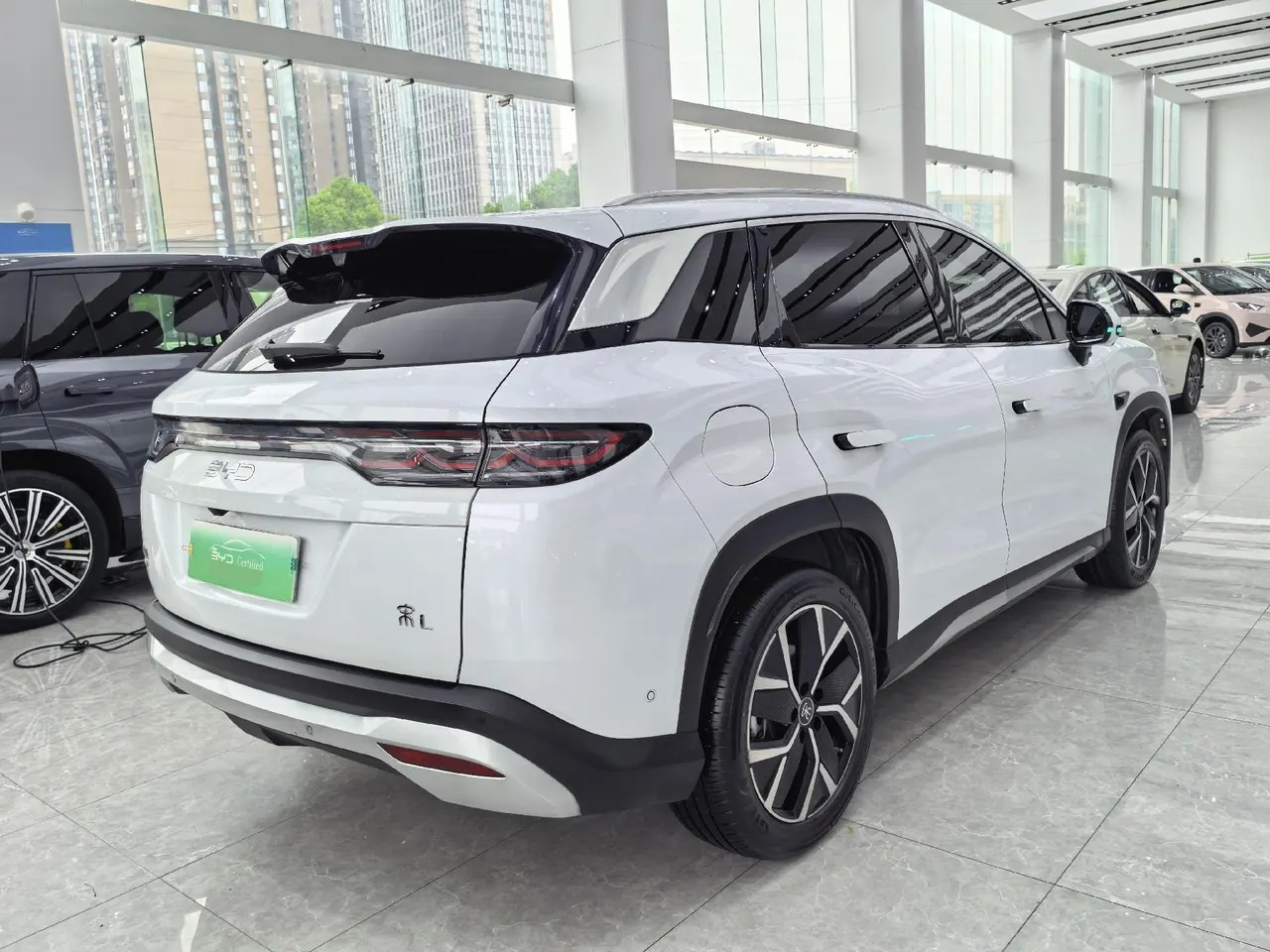 BYD 2025 Song L DM-i 1.5 Stepless Smart Driving Edition 160km Exceed Automatic Transmission 9