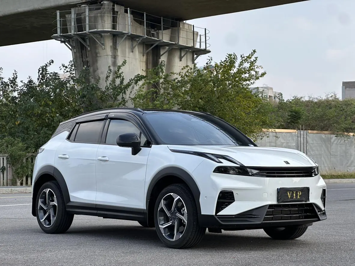 LYNK&amp;CO 2025 LYNK&amp;CO 06 1.5T Renew Halo automatic gear 3