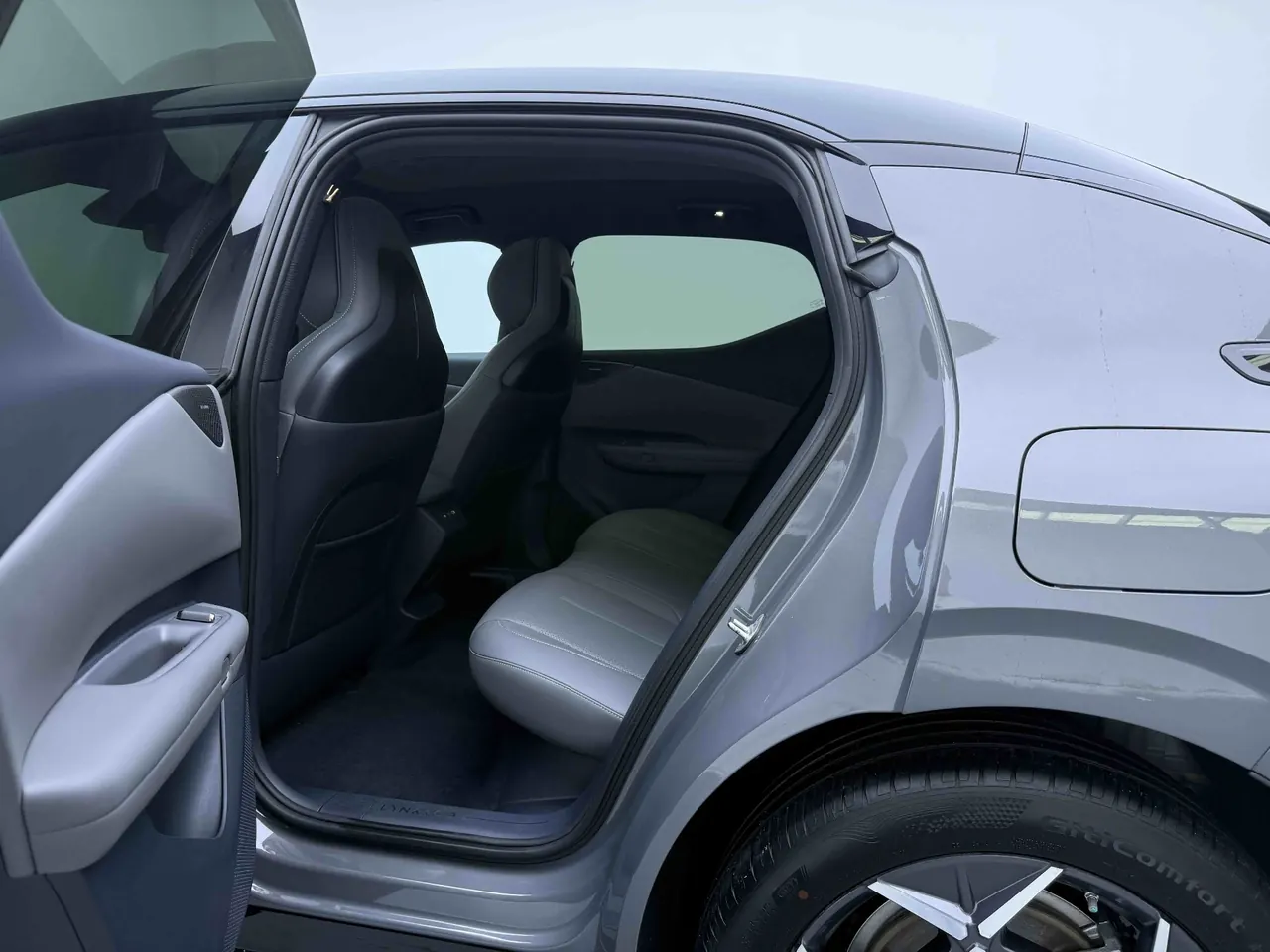 LYNK&amp;CO 2025 LYNK&amp;CO Z 20 530km Rear Drive Pro Automatic 5