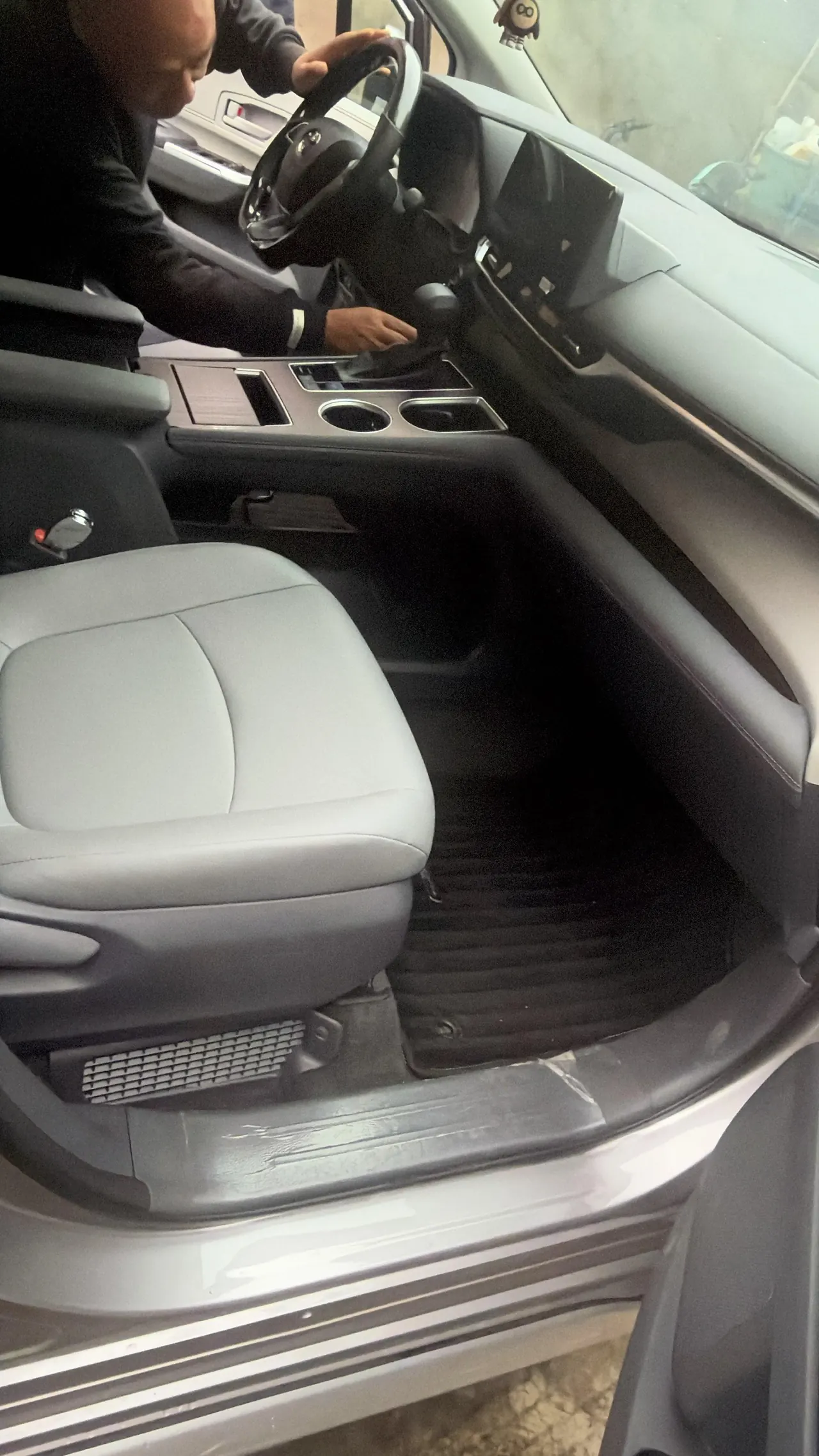 Toyota 2024 Grevia HYBRID 2.5 Stepless Comfort Edition Automatic Transmission 5