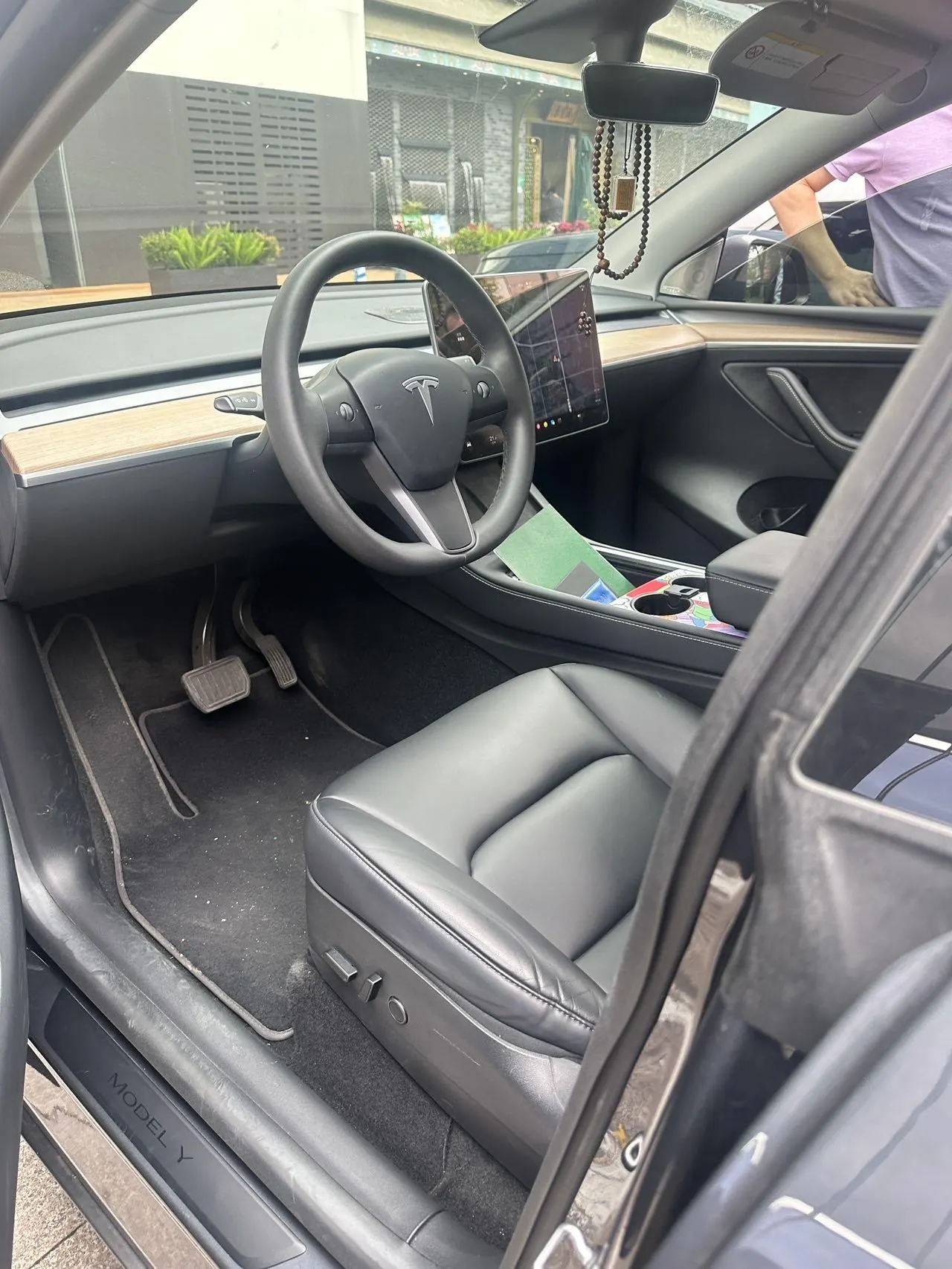 Tesla 2021 Model Y Standard Endurance Rear Drive Automatic Gear 5