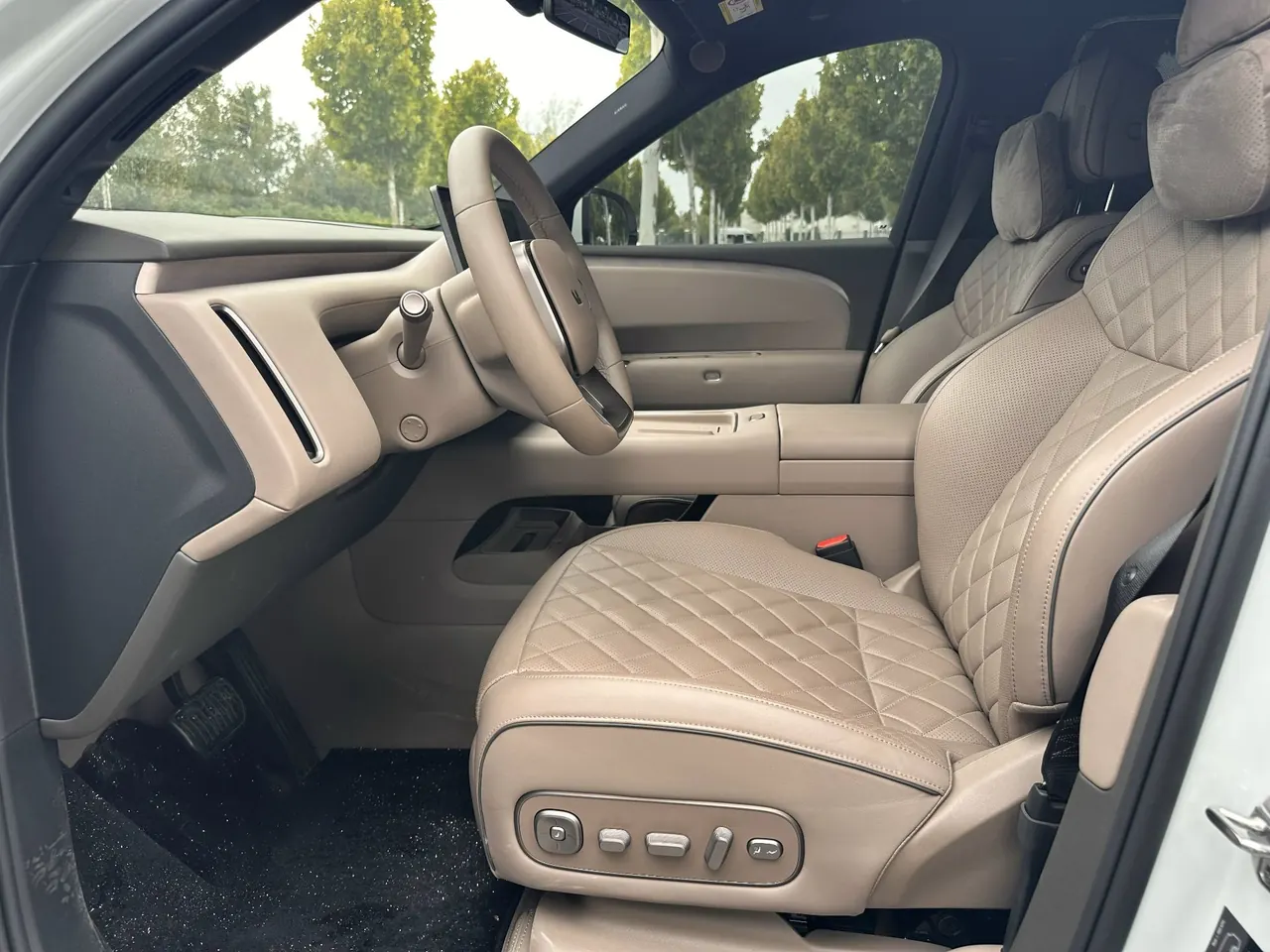 Li 2026 L8 Ultra Automatic 12