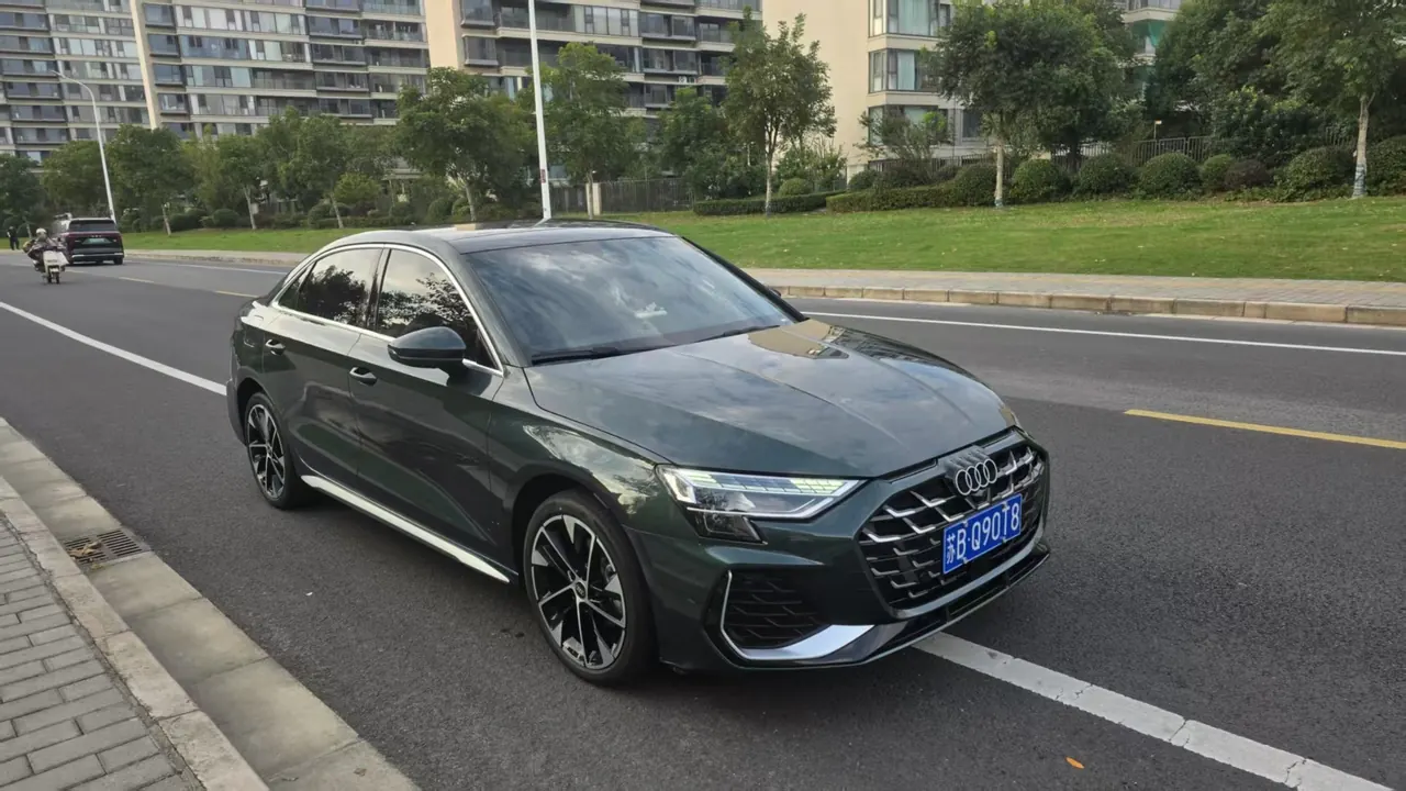 Audi 2025 A3L Limousine 1.5TFSI 35TFSI Flying Premium Automatic 2