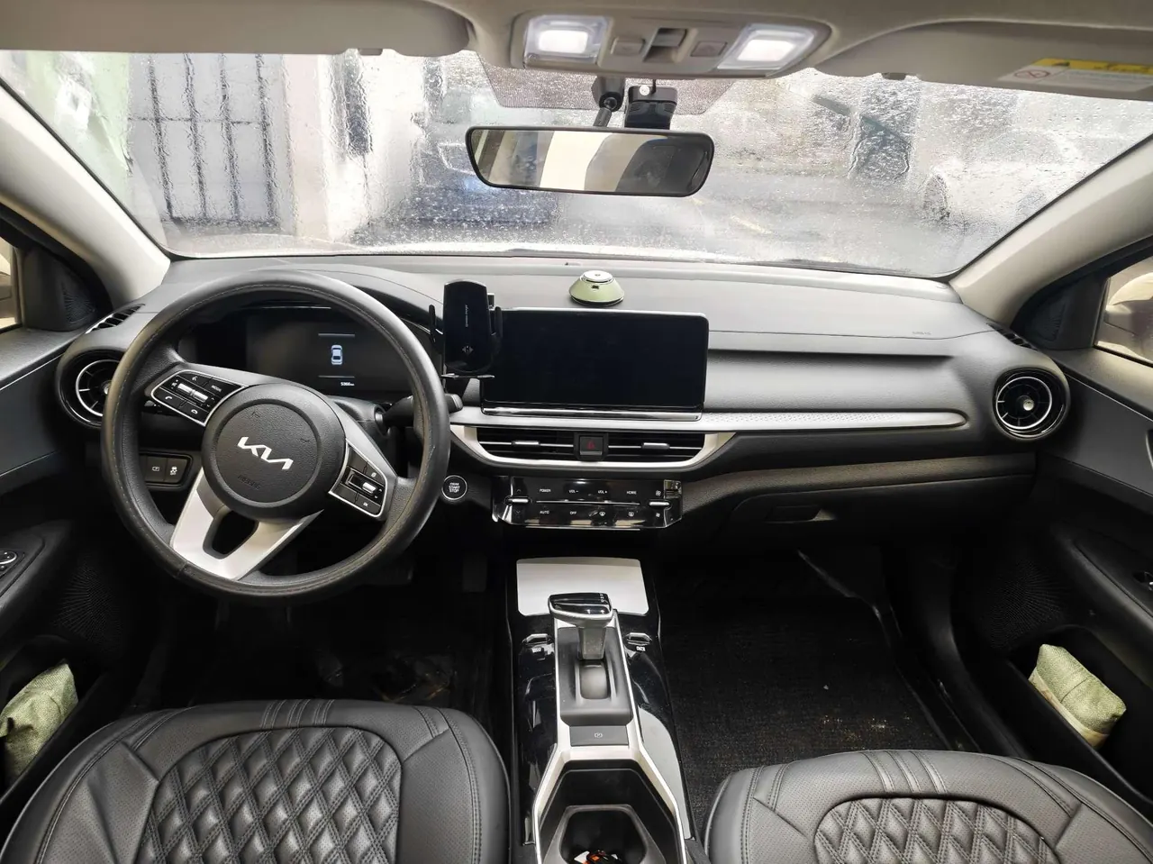 Kia 2024 K3 1.5 Stepless Comfort Premium Edition Automatic Gear 7
