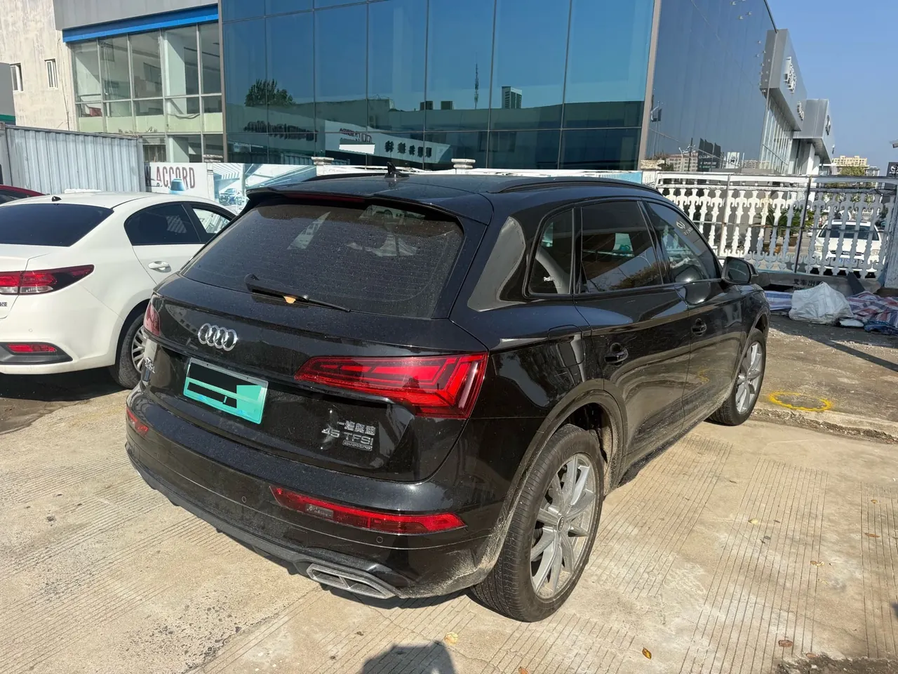 Audi 2025 Q5L 2.0TFSI 45TFSI 45th Anniversary Collection Edition Quattro Deluxe Dynamic Automatic 3