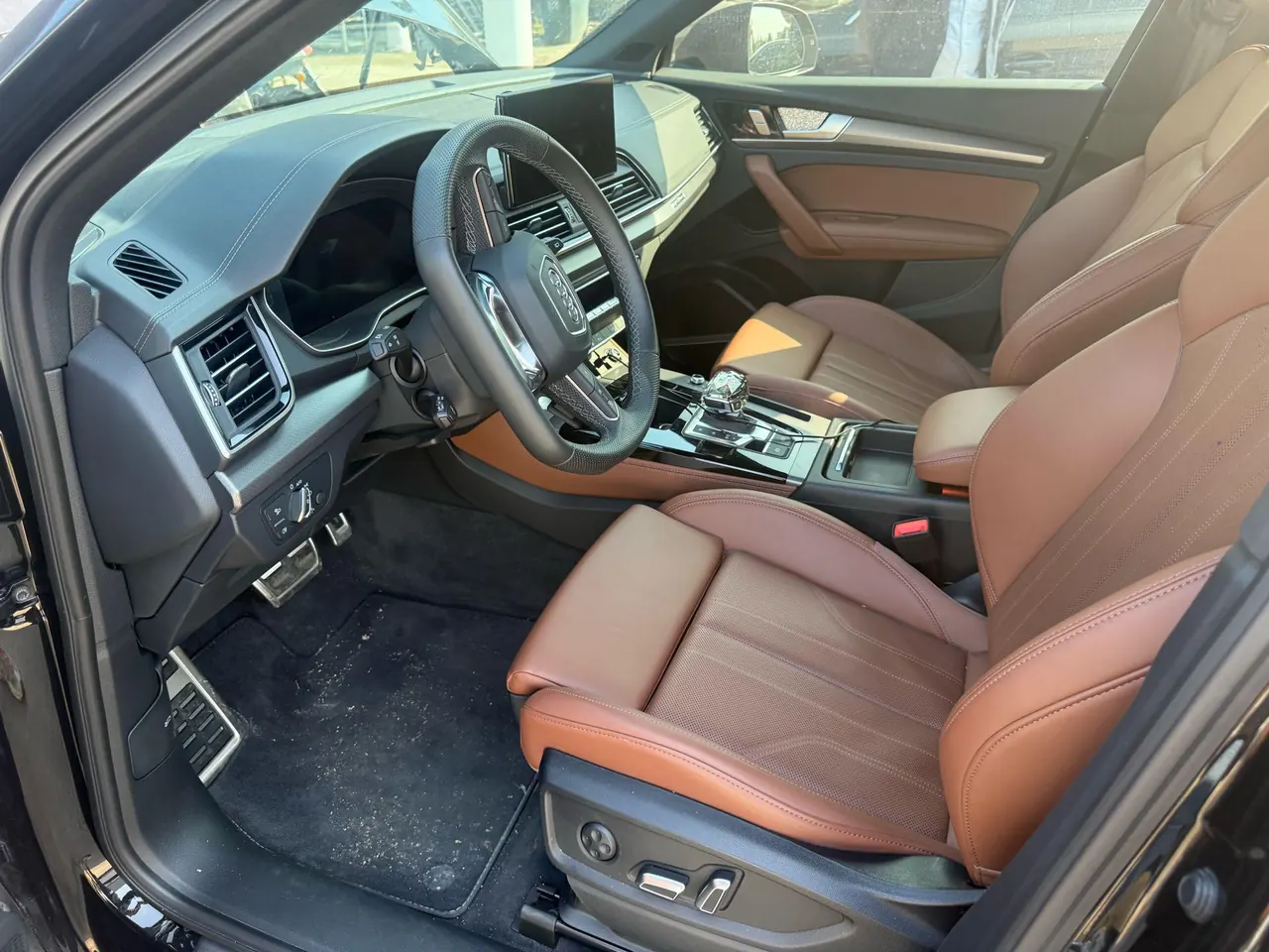 Audi 2025 Q5L 2.0TFSI 45TFSI 45th Anniversary Collection Edition Quattro Deluxe Dynamic Automatic 4