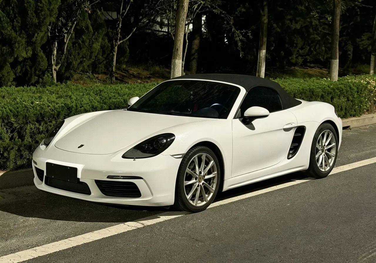 Porsche 718 (Imported) 2020 718 Boxer 2.0T Automatic - View 1