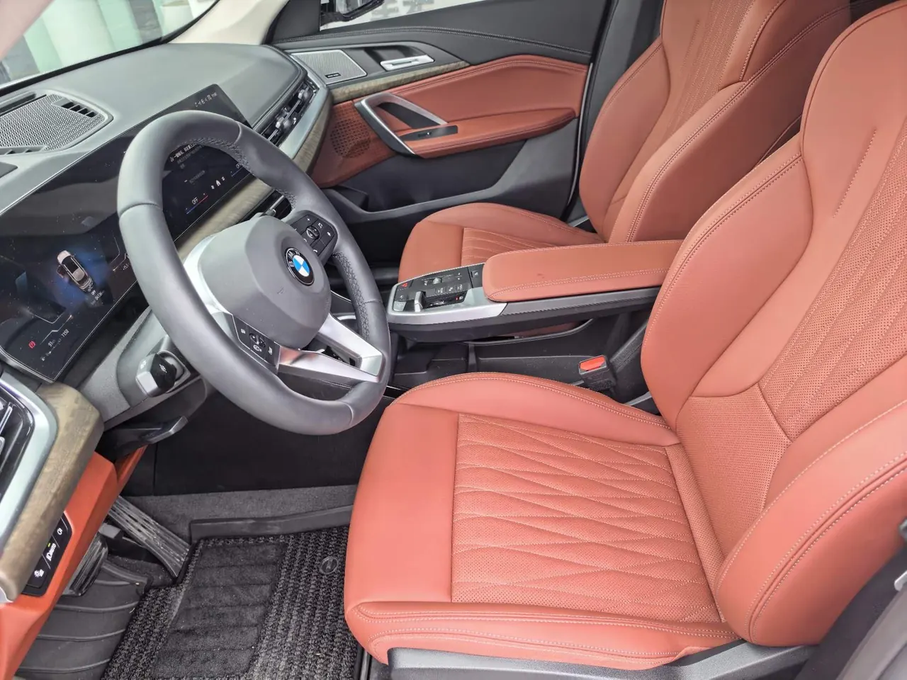 BMW 2026 X1 xDrive25Li 2.0T X design set automatic gear 5