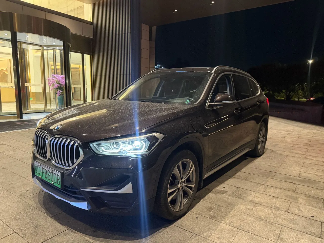 BMW X1 New Energy 2020 X1 xDrive30Le 1.5T Exclusive Automatic Gear - View 1