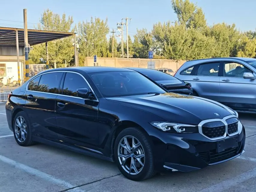 BMW 2022 i3 eDrive 35L automatic gear 2