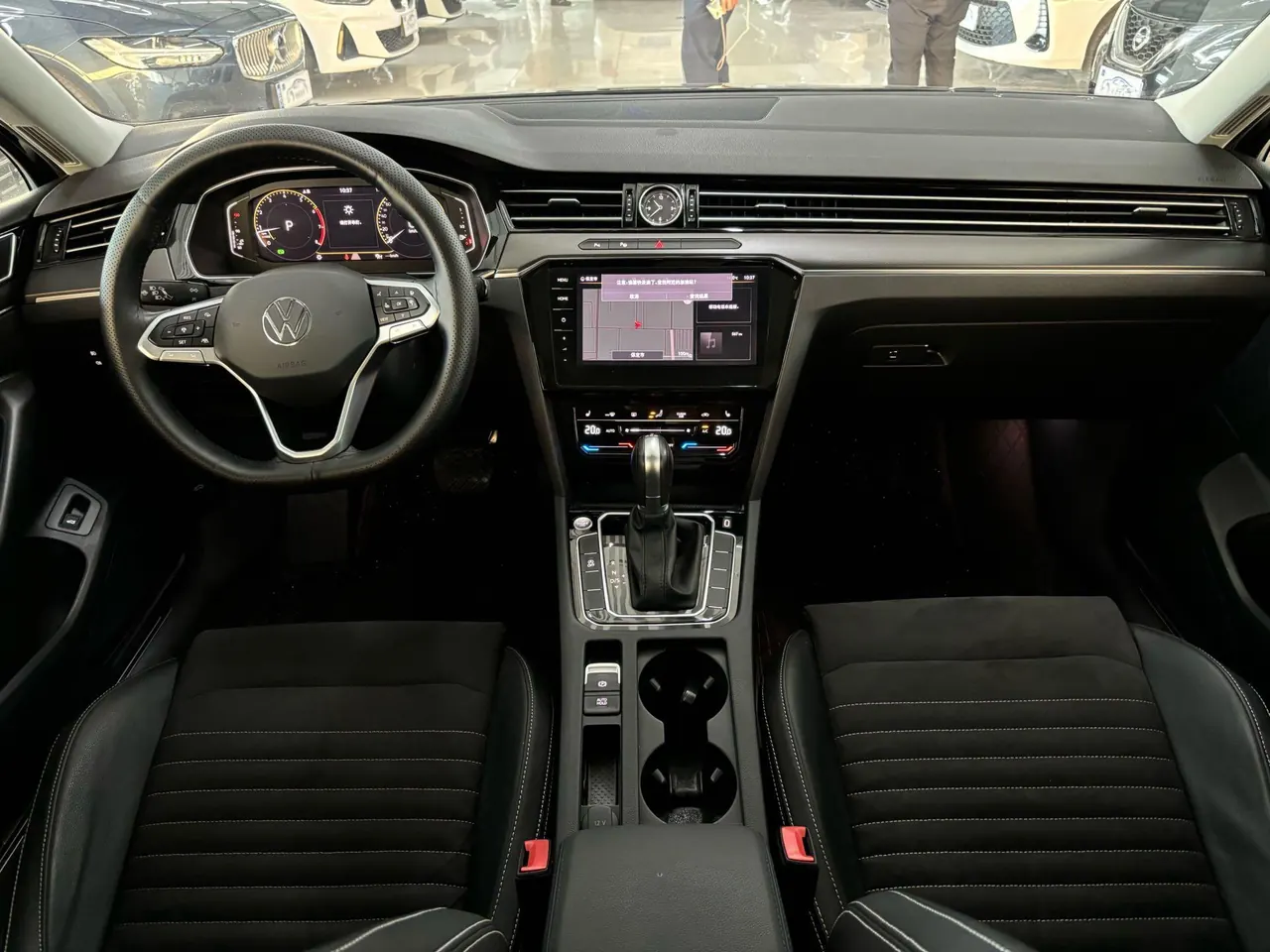Volkswagen 2020 Magotan 2.0TSI 380TSI Luxury Automatic 10