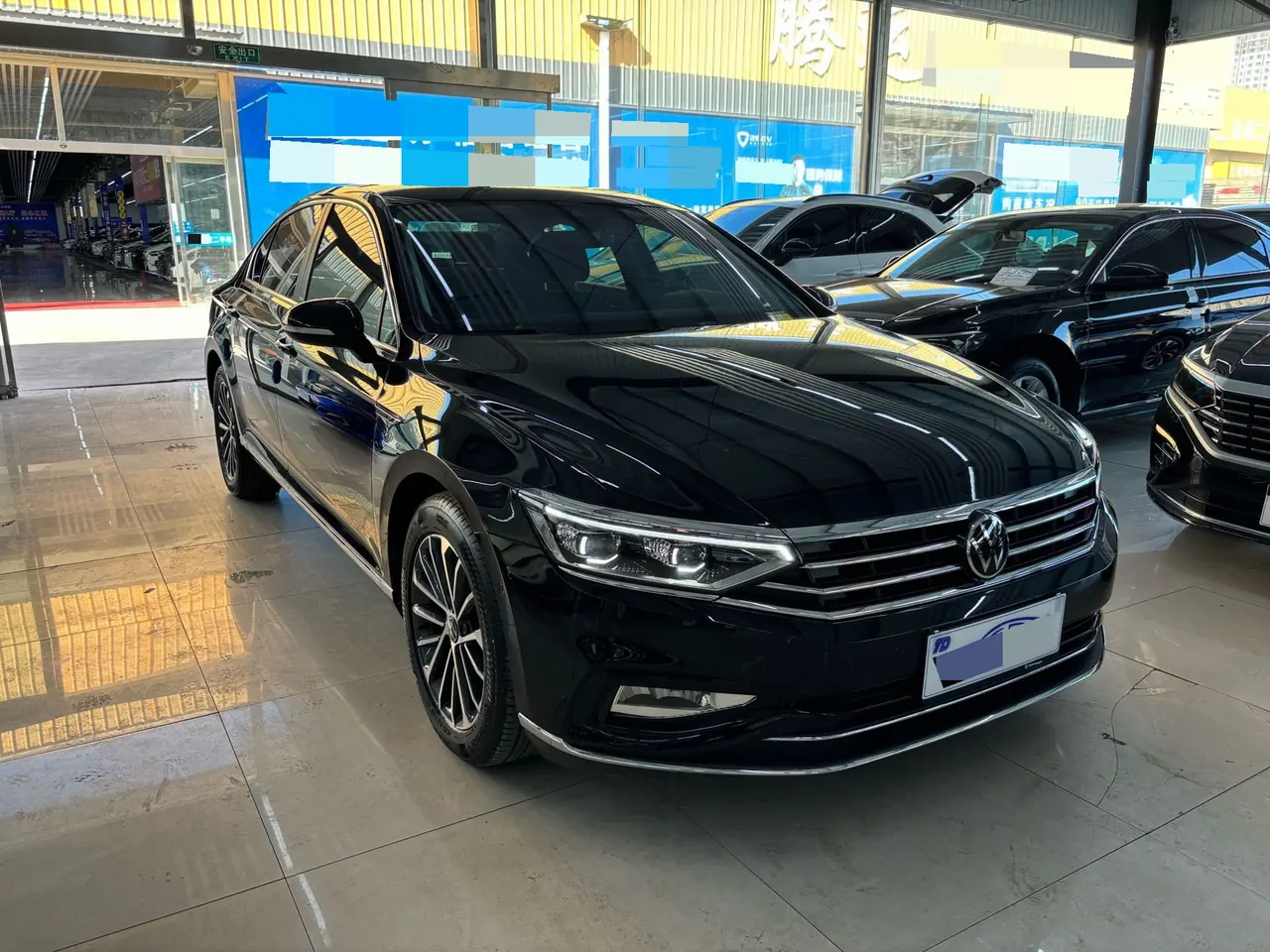 Volkswagen 2020 Magotan 2.0TSI 380TSI Luxury Automatic 3