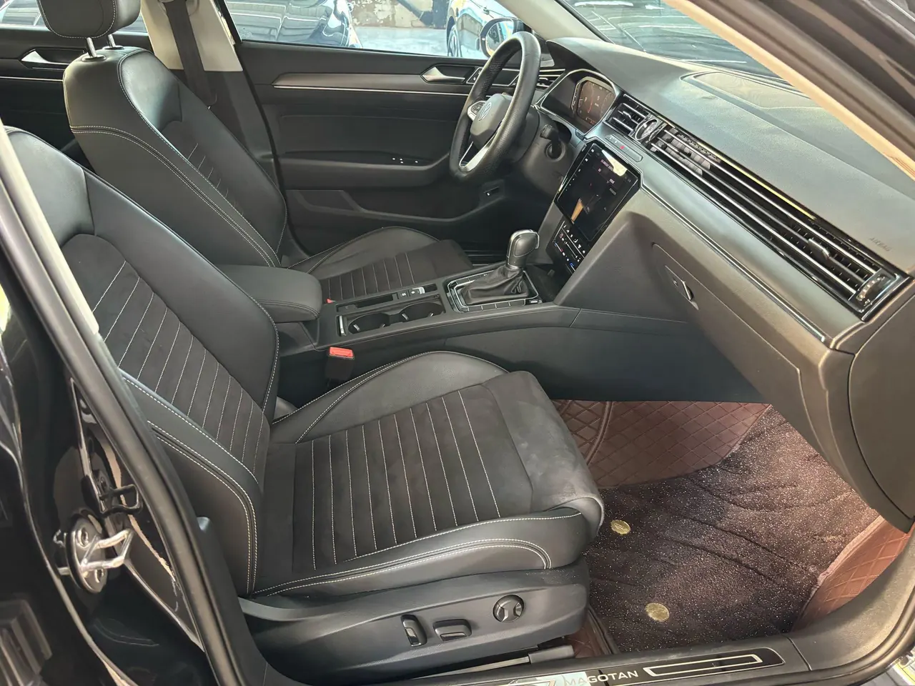 Volkswagen 2020 Magotan 2.0TSI 380TSI Luxury Automatic 9
