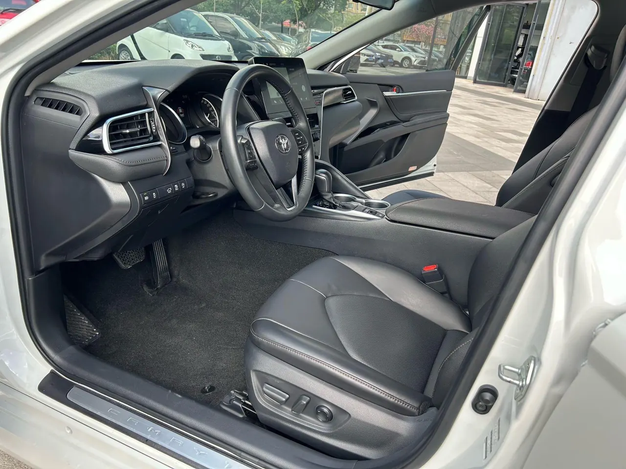 Toyota 2021 Camry 2.0G Stepless Deluxe Edition Automatic Gear 4