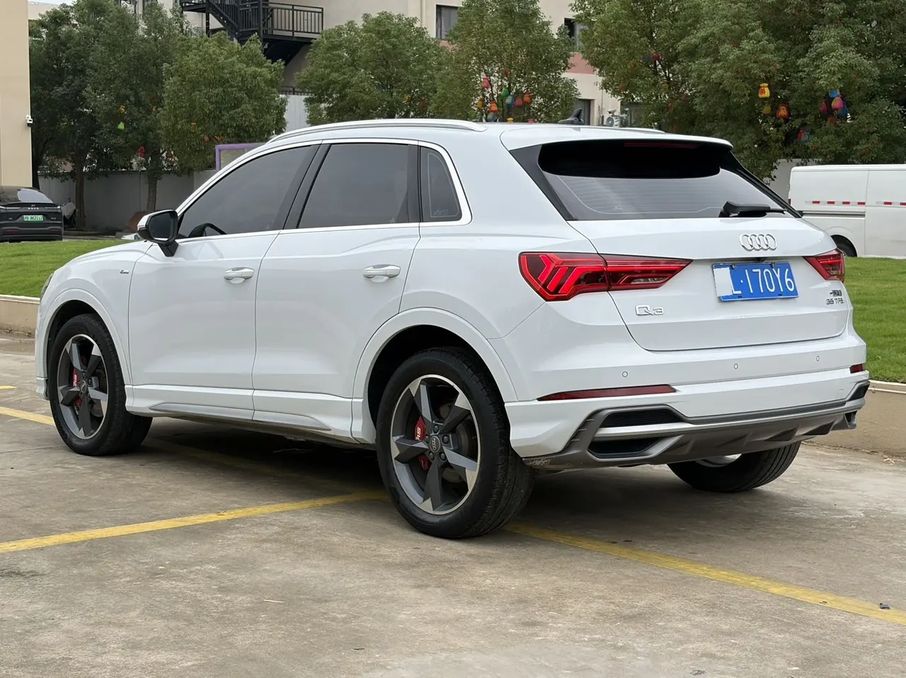 Audi 2021 Q3 1.4TFSI 35TFSI Fashion Dynamic Automatic 4