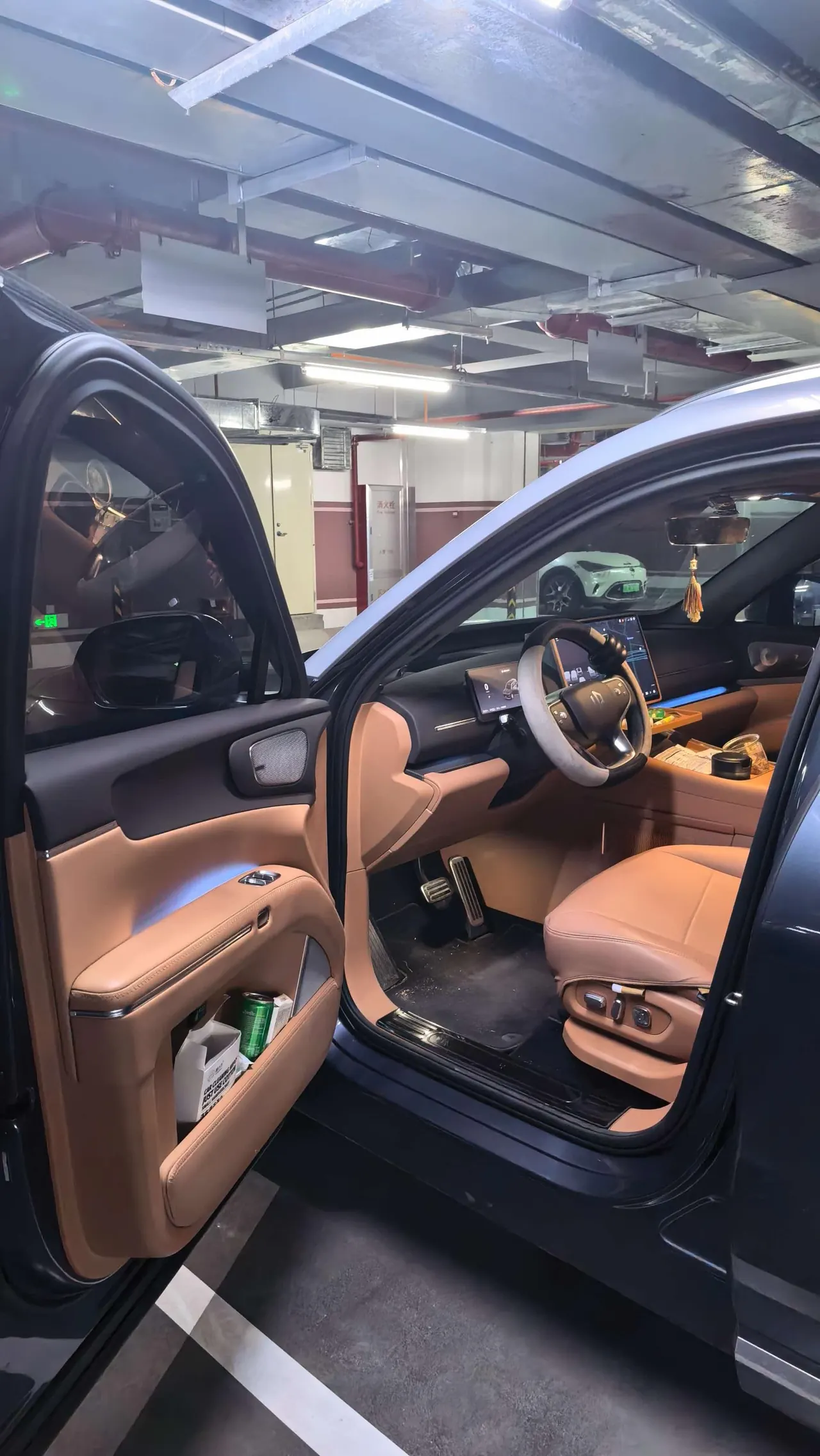 Leapmotor 2026 D 19 500 Zhizun Edition 6-seat Automatic Gear 3