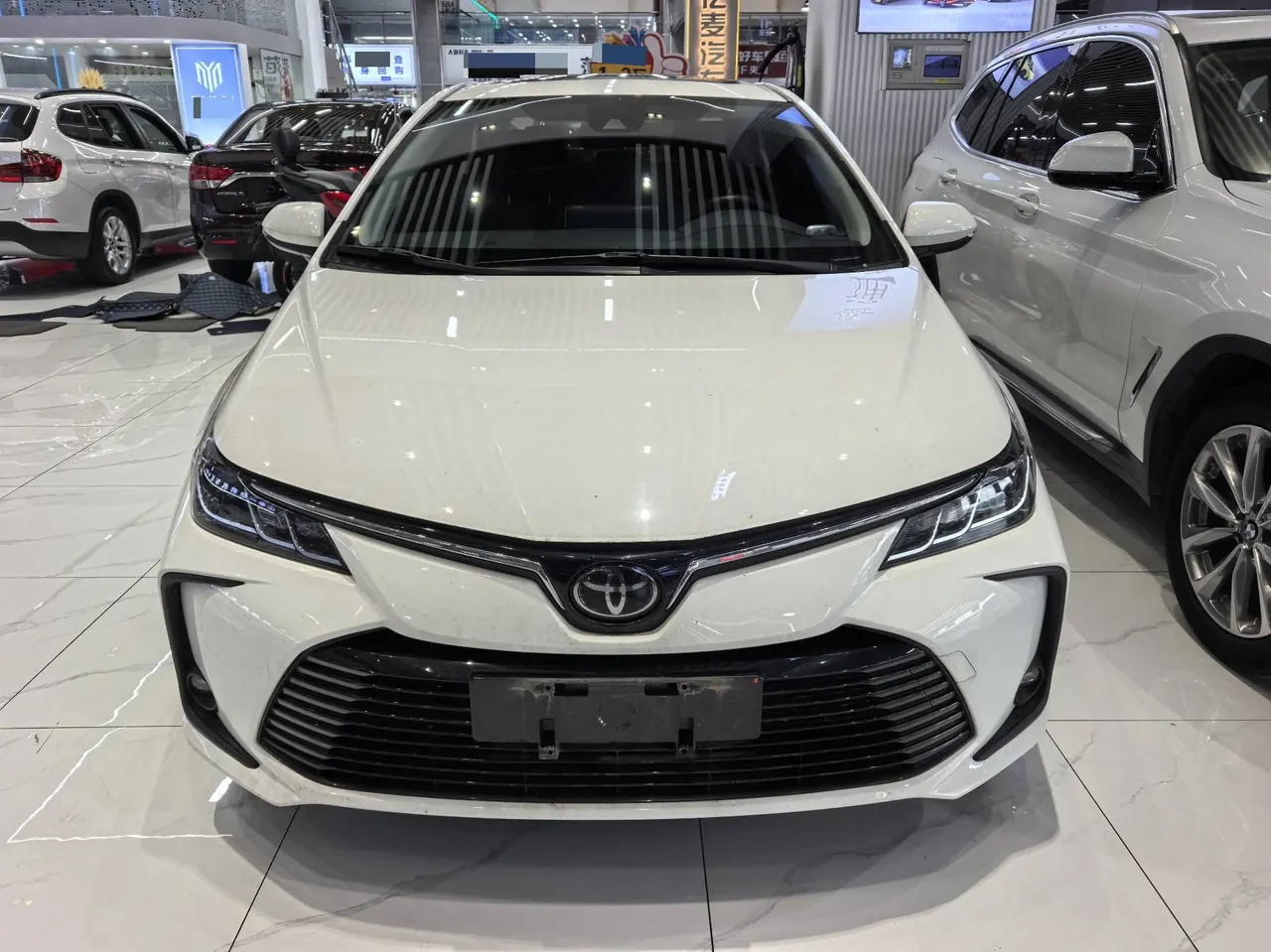 Toyota 2021 corolla 1.2T stepless elite PLUS version of automatic gear 2