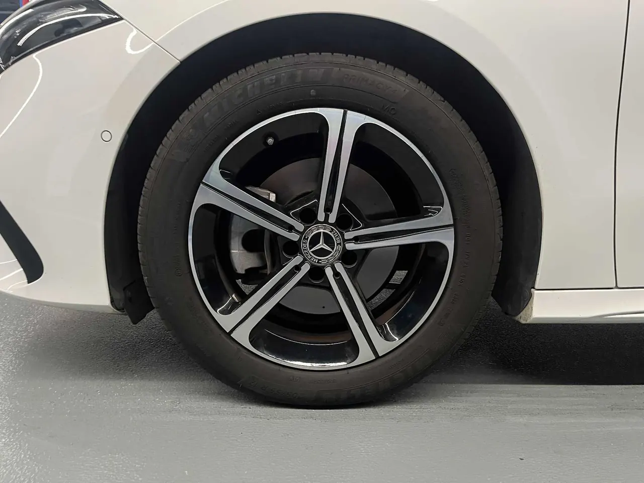 Mercedes Benz Class A 2025 A 200 L 1.3T Fashion Automatic Gear 11