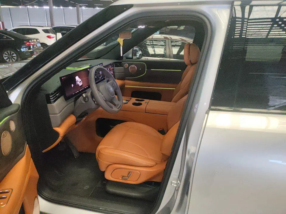 IM 2026 IM LS8 52 Max Luxury Six-seat Automatic Gear 6