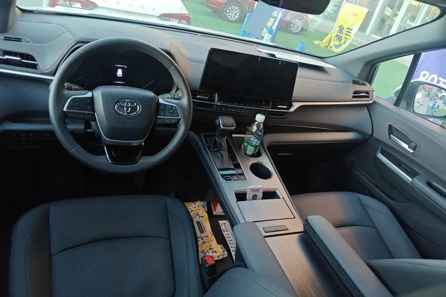 Toyota 2026 Sana 2.5 Stepless Four-wheel Drive Premium Edition Automatic Transmission 11