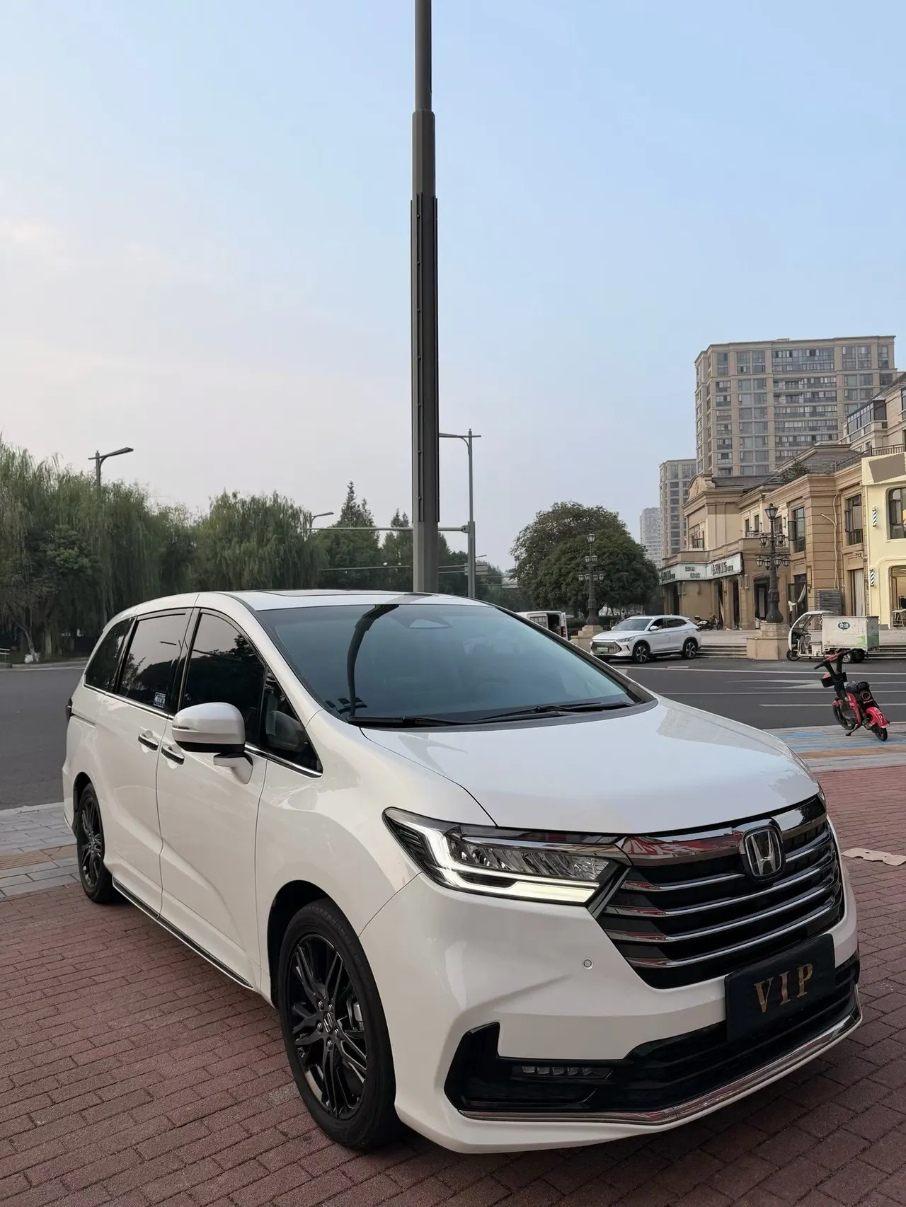 Honda 2024 Odyssey Hybrid 2.0 Stepless Sharp Extreme Edition Automatic Gear 2