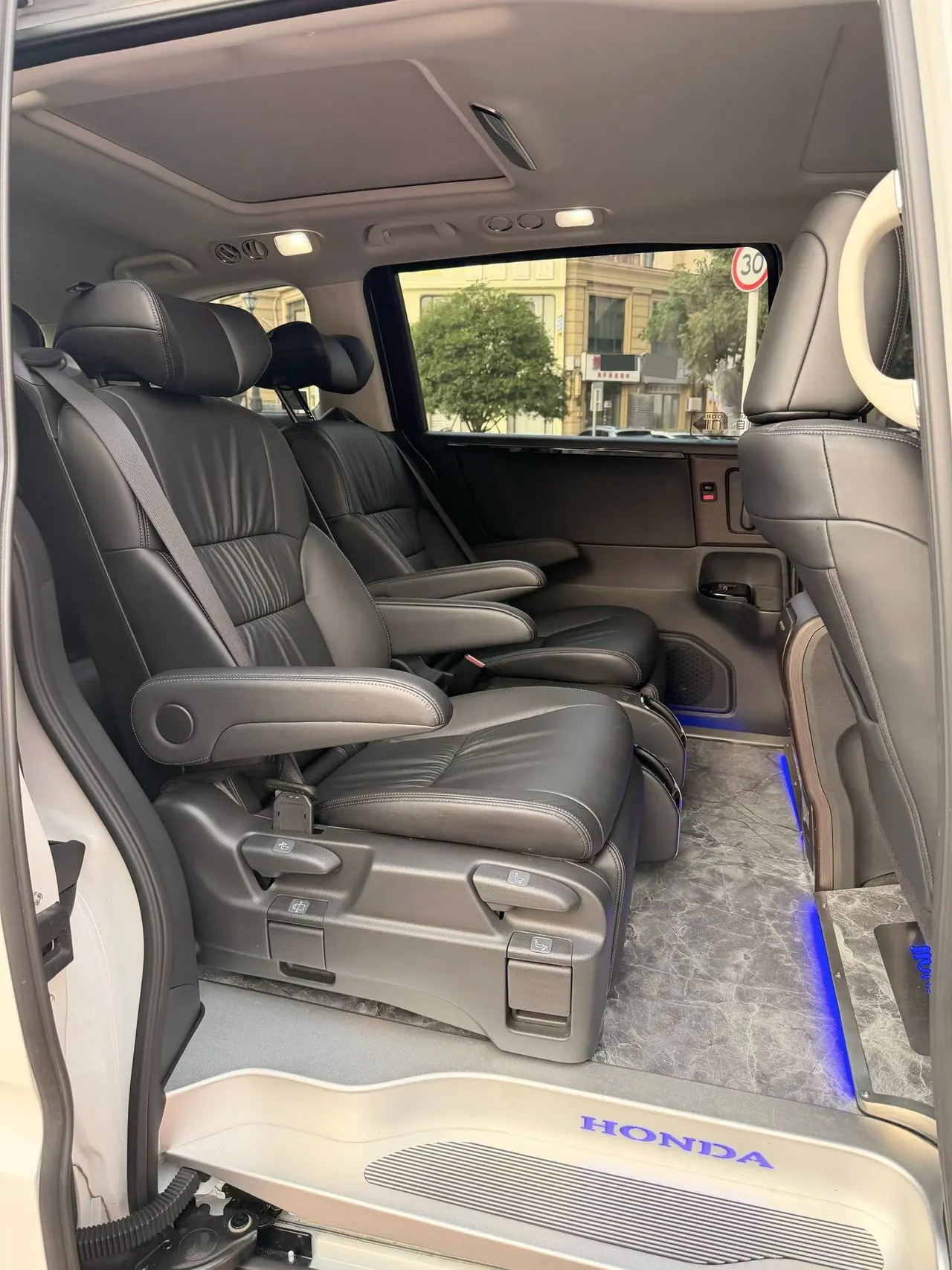 Honda 2024 Odyssey Hybrid 2.0 Stepless Sharp Extreme Edition Automatic Gear 6