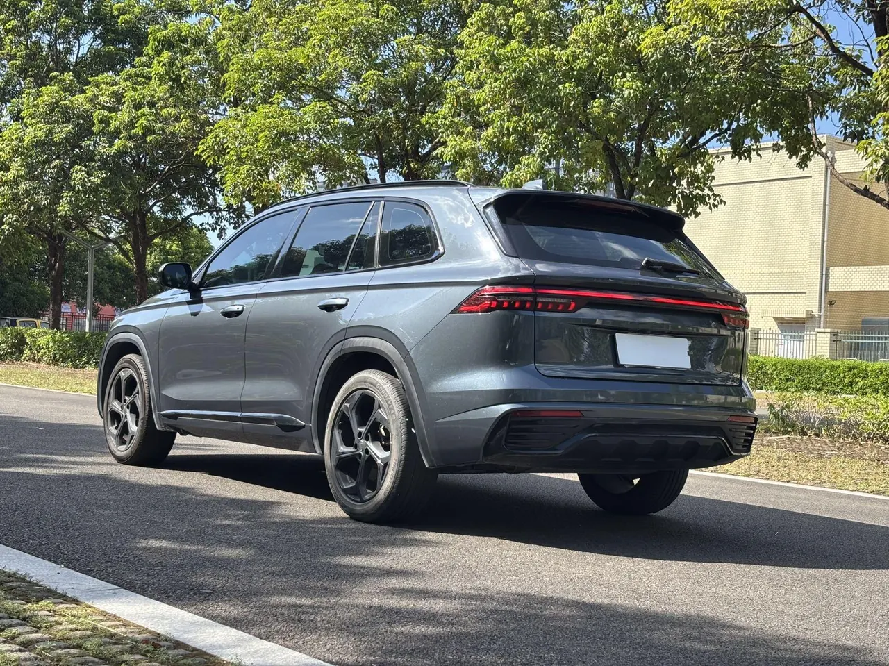 Geely 2021 XingyueL (Monjaro) 2.0TD EVO two-wheel drive distinguished automatic transmission 8