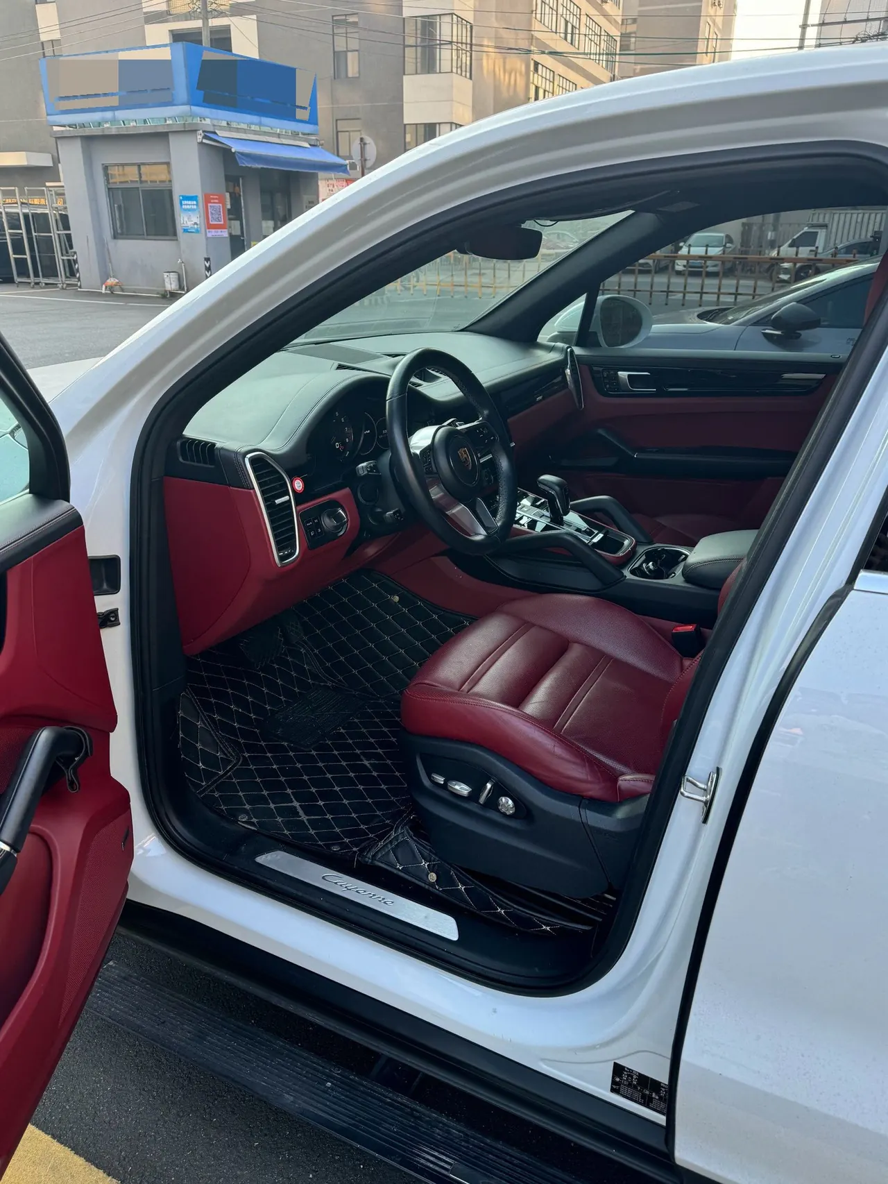Porsche Cayenne New Energy (Imported) 2020 Cayenne Oil and Electric Hybrid 2.0T Automatic Gear 3