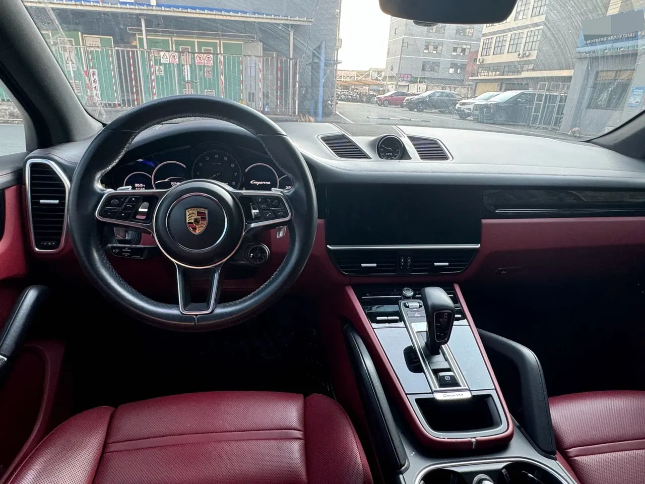 Porsche Cayenne New Energy (Imported) 2020 Cayenne Oil and Electric Hybrid 2.0T Automatic Gear 5
