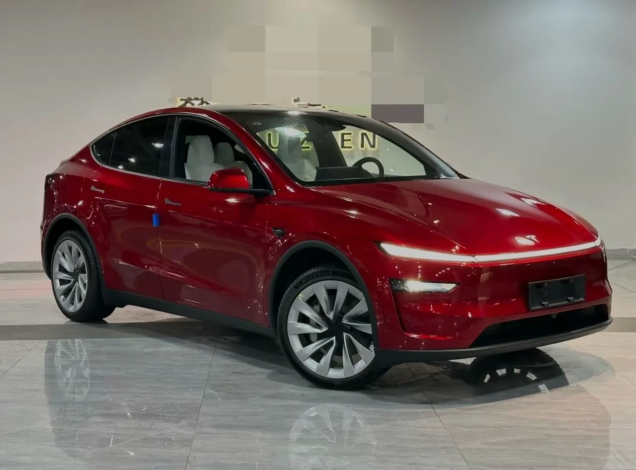 Tesla 2026 Model Y Rear-Wheel-Drive Automatic 5