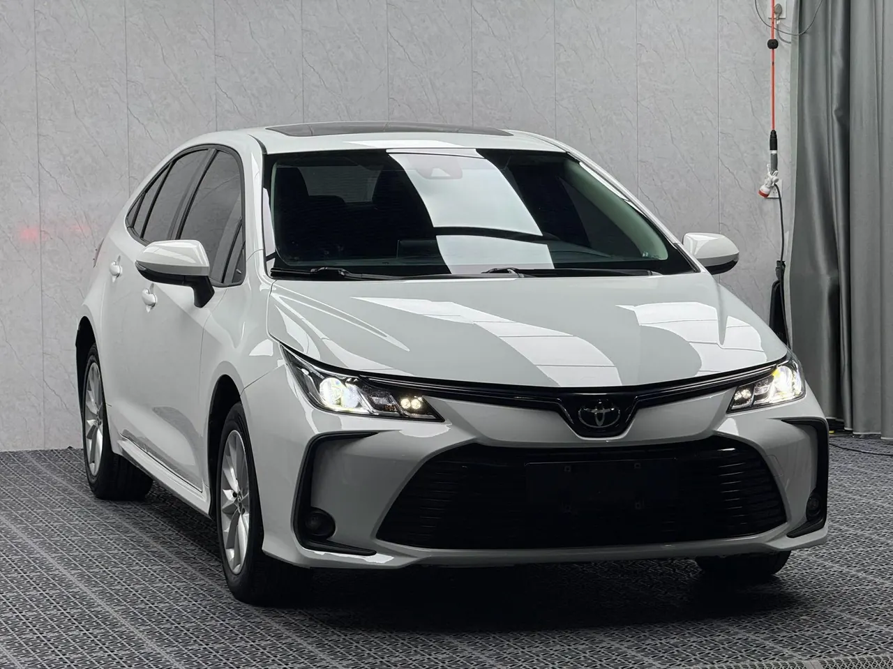 Toyota 2022 corolla 1.2T stepless pioneer PLUS version automatic gear 3