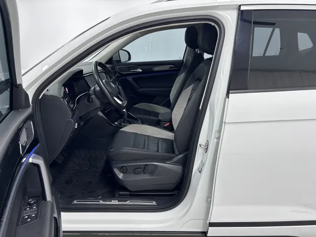 Volkswagen 2020 GTE 1.4T Luxury Automatic Gear 14