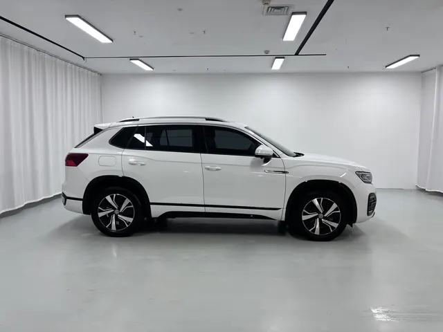 Volkswagen 2020 GTE 1.4T Luxury Automatic Gear 4